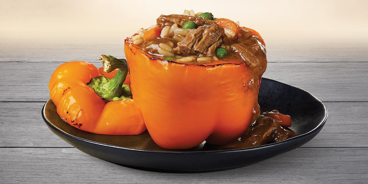 Cheese Ravioli with Braised Beef & Vegetables in Brown Sauce