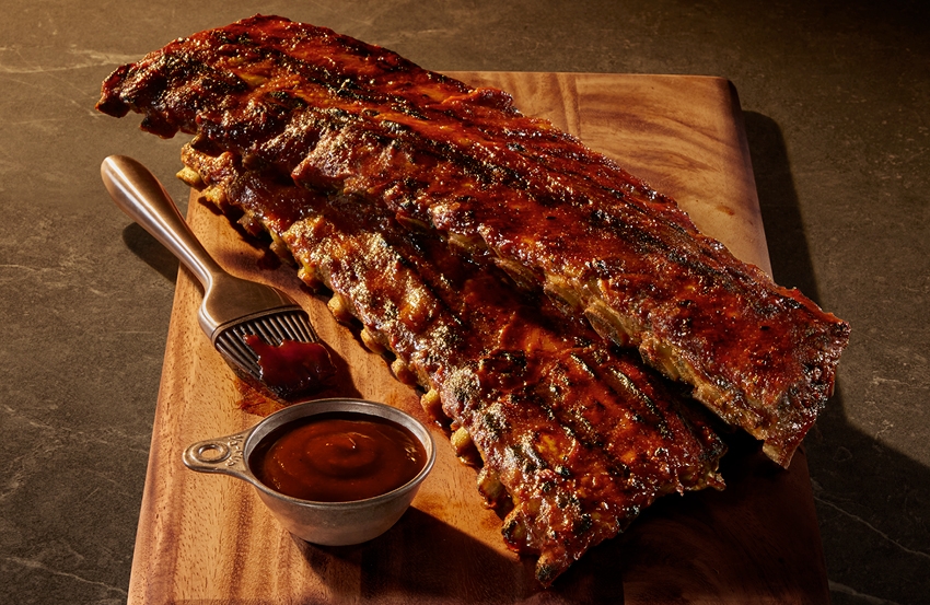 Ribs with sauce